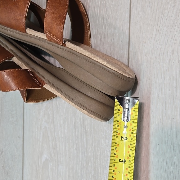 Cloudwalkers By Avenue Jackie Women's Leather Sandals Loop Toe Sz 11W - Picture 9 of 12